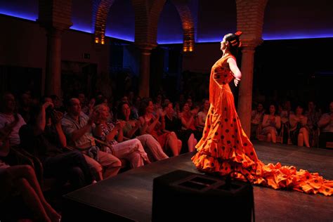 Museo del Baile Flamenco: Upplev passionens eld och andalusisk magi!