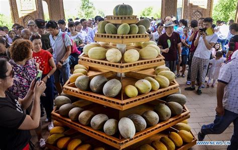 Hami Melon Festivalen - En Söt och Julig Upplevelse i Xinjiang!